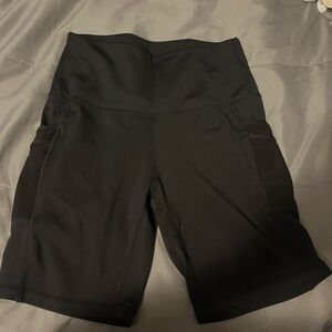 black active short leggings